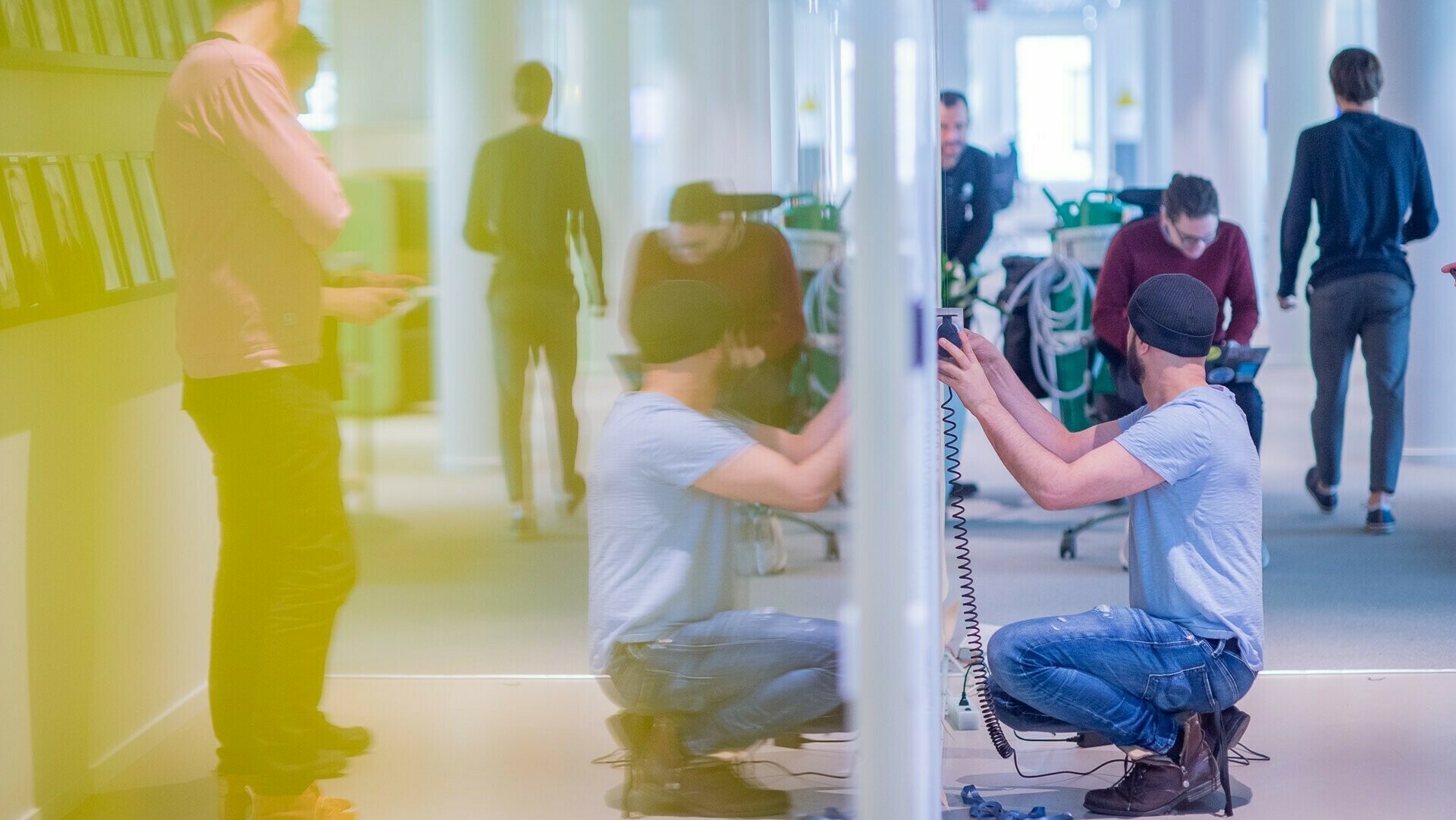 IT-tekniker uppgraderar kontoret